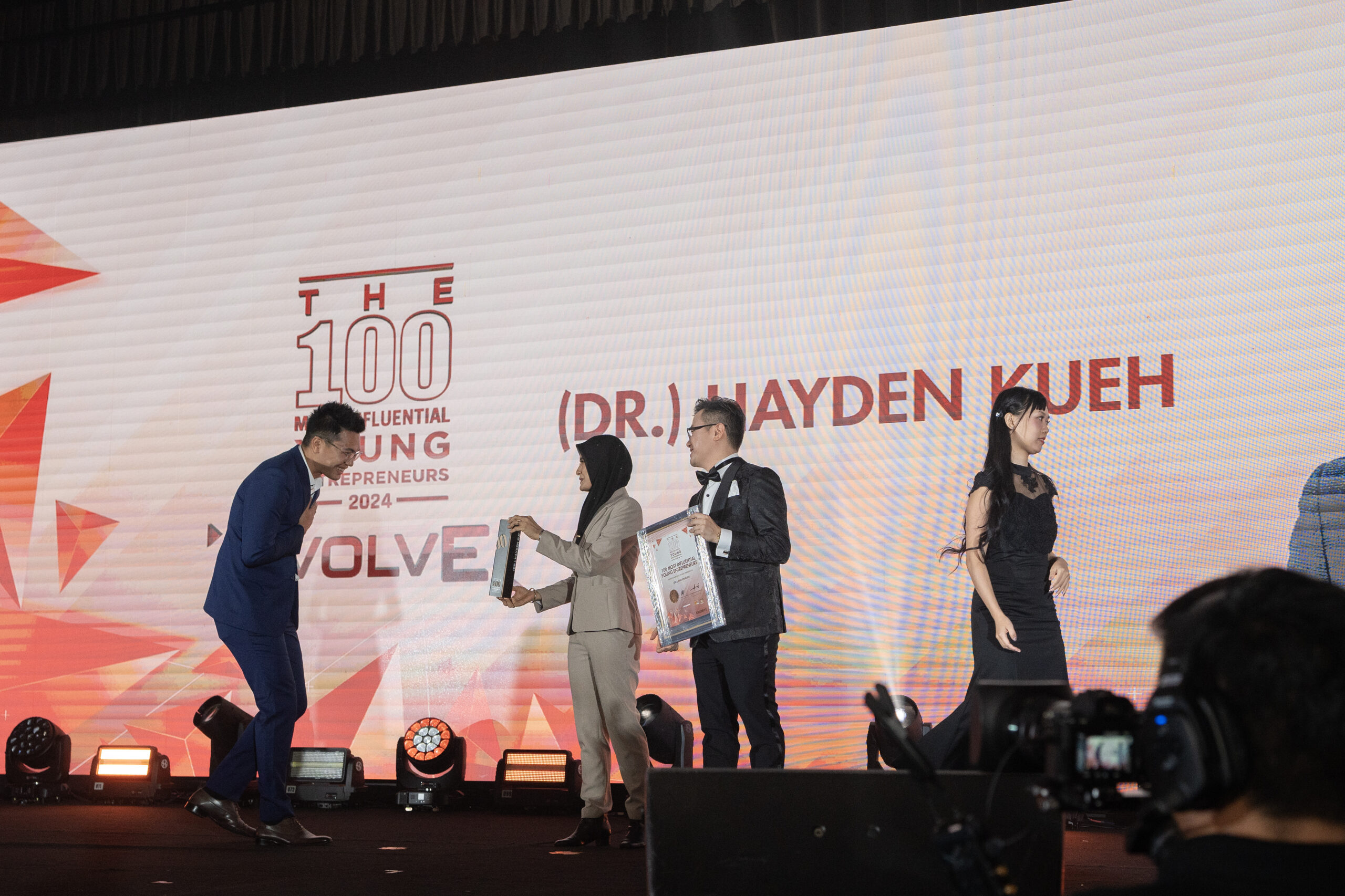 Professional picture of Dr. Hayden Kueh