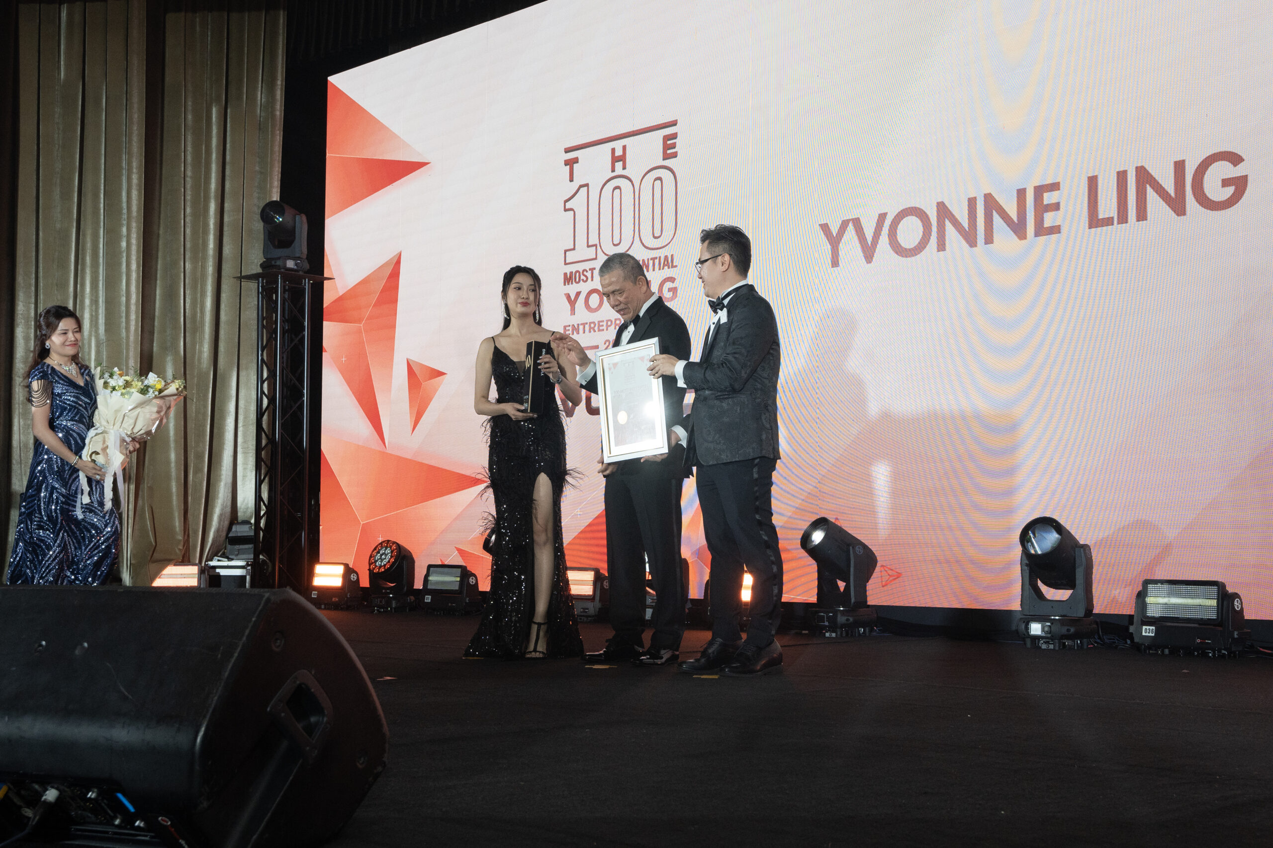 Professional Picture of Yvonne Ling