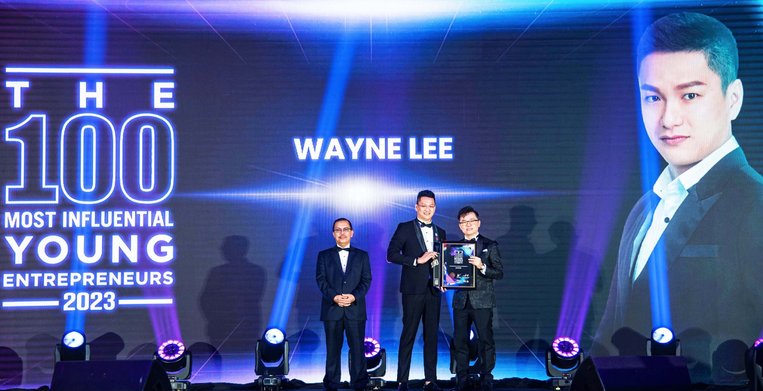 Professional Picture of WAYNE LEE
