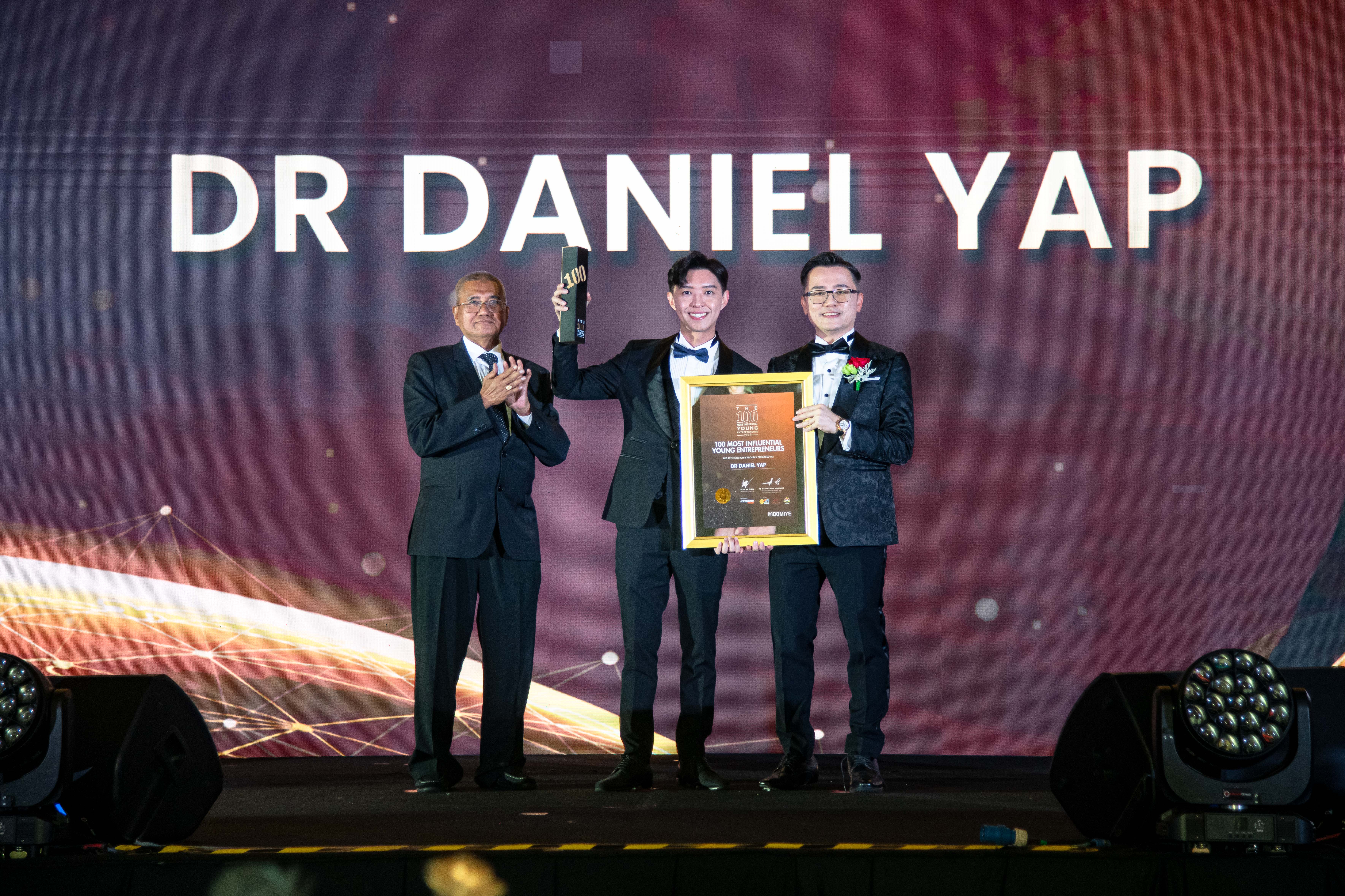 Dr Daniel Yap