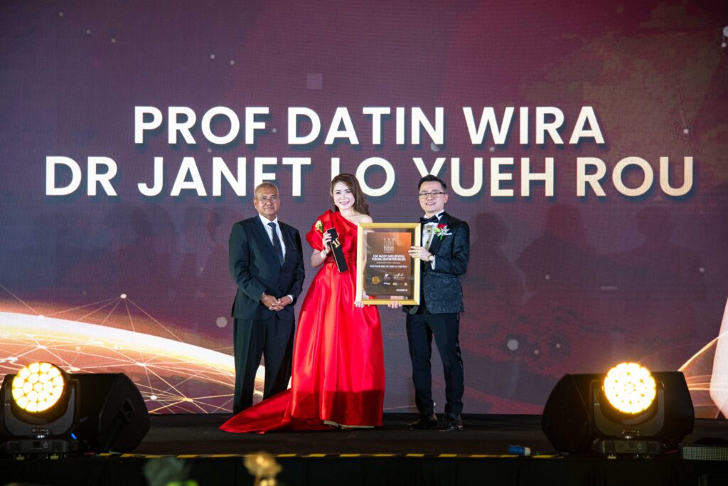Prof Datin Wira Dr Janet Lo