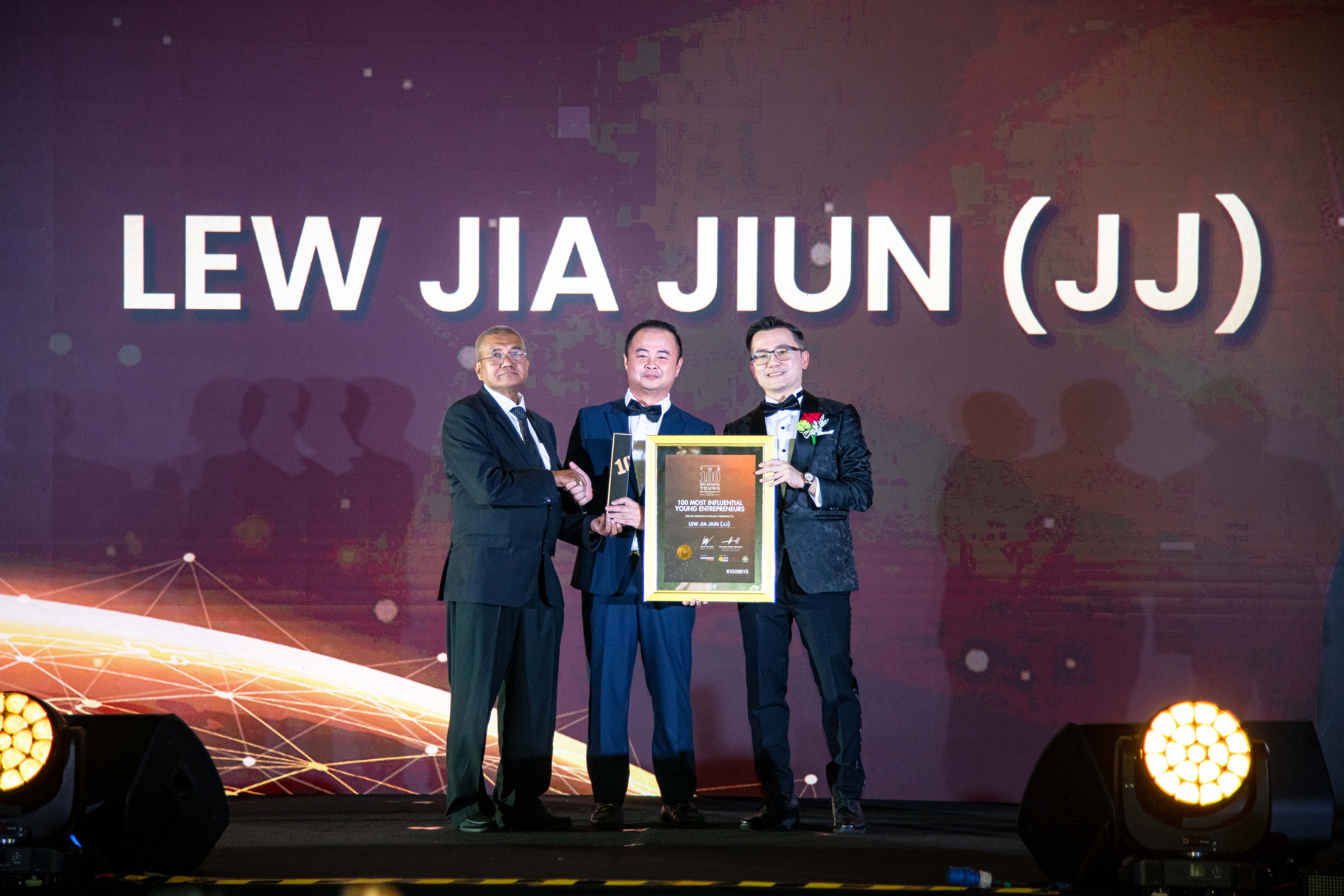Lew Jia Jiun (JJ)