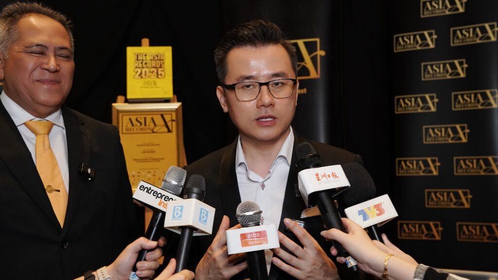 Dato KK Chua Interview by media at the launching of asia record on 16 October 2025